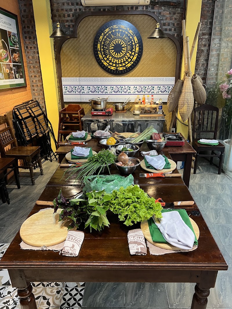 Az Hanoi Cooking Class - Az Hanoi Cooking Class 23 P. Đào Duy Từ, Phố cổ Hà Nội, Hoàn Kiếm, Hà Nội 100000, Vietnam