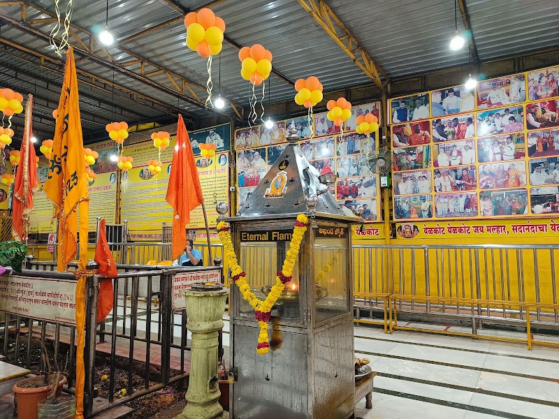 Shri Khandoba Mandir - Shri Khandoba Mandir, QF7G+HCF, Sai Nagar, Shirdi, Maharashtra 423109, India