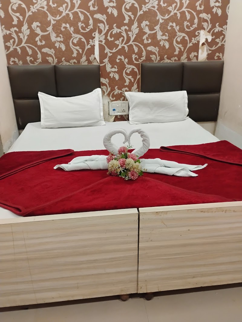 Hotel Shankar Palace - Hotel Shankar Palace Malviya Rd, Moudhapara, Raipur, Chhattisgarh 492001, India
