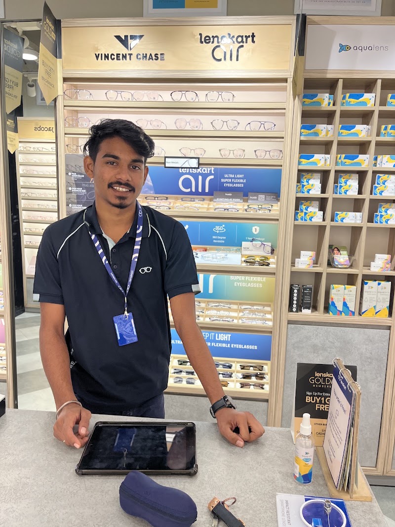 Lenskart.com at Sapna Sangeeta, Indore (First Lens Replacement Free) - Lenskart.com at Sapna Sangeeta, Indore (First Lens Replacement Free) Shop No G 1, Plot No 21, Akashdeep Complex, Sapna Sangeeta Rd, near Art Gallery, Snehnagar, Indore, Madhya Pradesh 452001, India