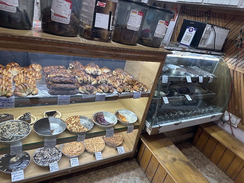 Karma German bakkery - Karma German bakkery, Kasol, Sosan, Himachal Pradesh 175105, India