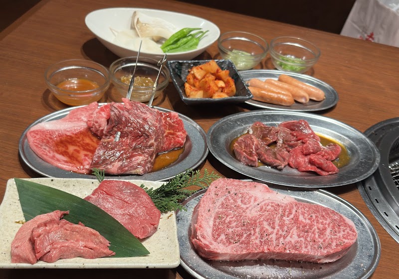 Yakiniku Rikimaru Umeda-ohatsutenjin - Yakiniku Rikimaru Umeda-ohatsutenjin Japan, 〒530-0057 Osaka, Kita Ward, Sonezaki, 2-chōme−8−９ 八幸ビル B1F