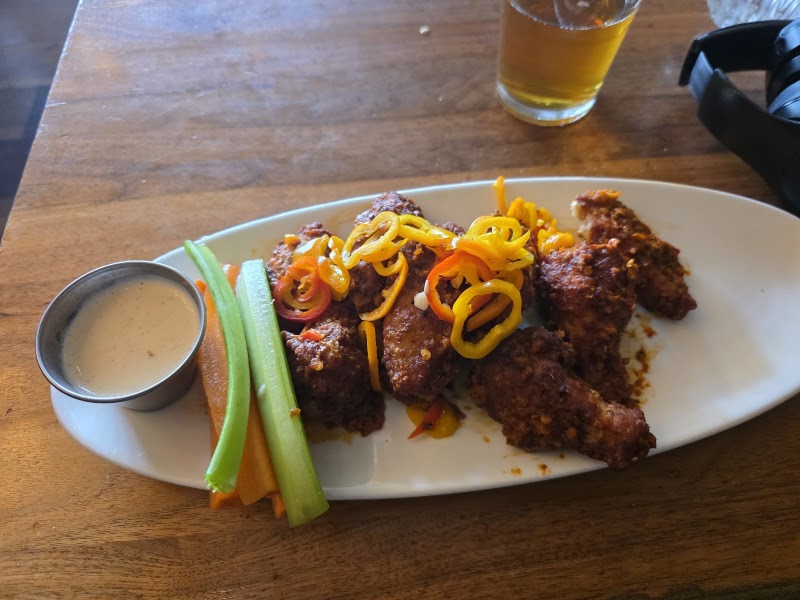 The Grizzly Paw Pub - The Grizzly Paw Pub 622 8 St, Canmore, AB T1W 2B5, Canada