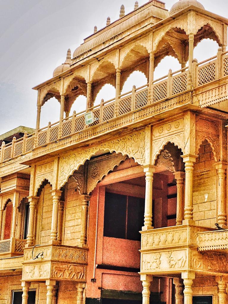 Shri Chandaprabhu Digamber Jain Atishay Kshetra Tijara ji - Shri Chandaprabhu Digamber Jain Atishay Kshetra Tijara ji, Ward no 9, karmchri, awas Tijara, alwer (raj, Tijara, Rajasthan 301411, India