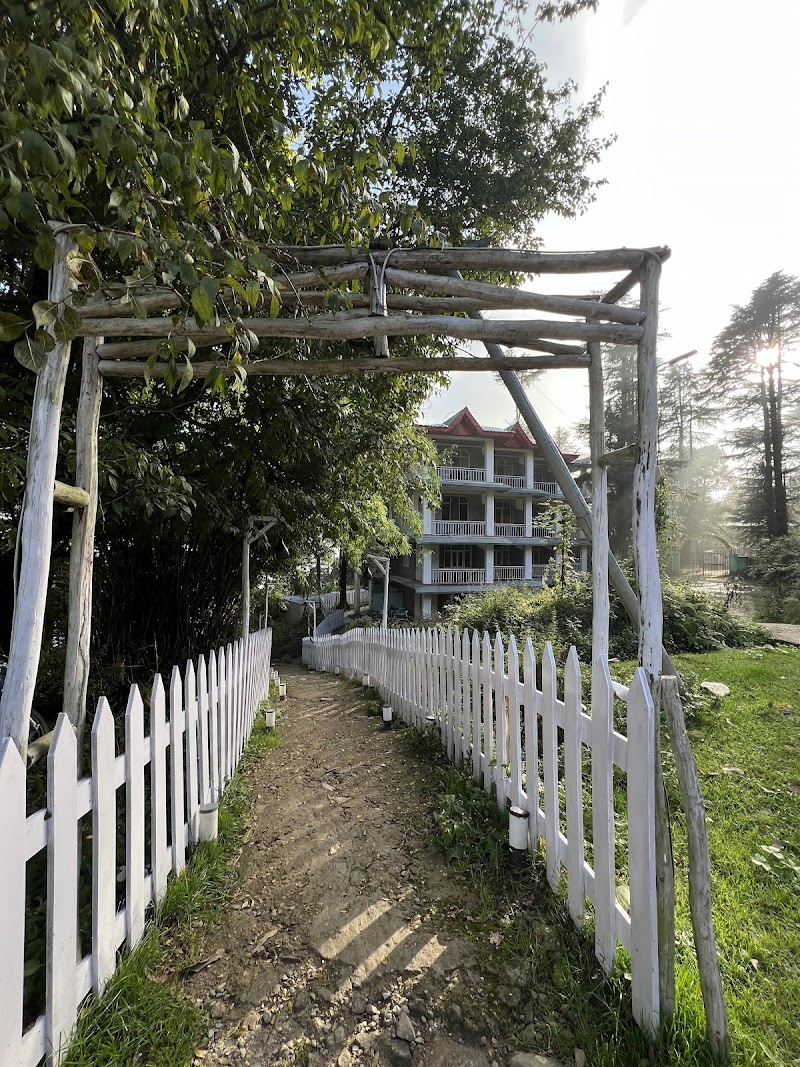 Himtrek Stays Mcleodganj - Himtrek Stays Mcleodganj Dharamkot Rd, McLeod Ganj, Dharamshala, Himachal Pradesh 176215, India