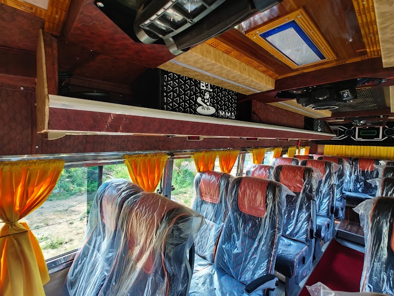 Ramnagar Bus stand - Ramnagar Bus stand, 39QX+QRH, Ramnagar, Burhwal, Uttar Pradesh 225205, India