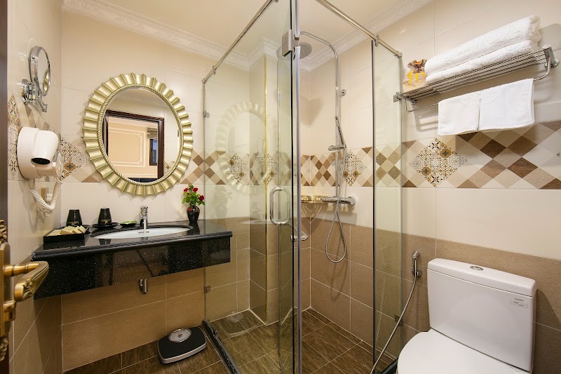 Royal Holiday Hanoi Hotel - Royal Holiday Hanoi Hotel, 19 Ng. Hàng Hành, Hoàn Kiếm, Hà Nội, Vietnam
