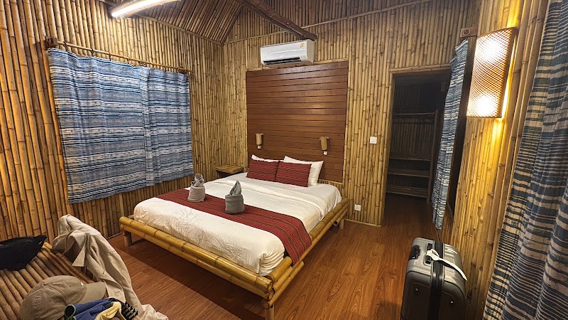 Absolute Beachfront Resort - Absolute Beachfront Resort, 2 84280 92/2 ตำบล บ้านใต้ Tambon Ban Tai, Amphoe Ko Pha-ngan, Chang Wat Surat Thani 84280, Thailand