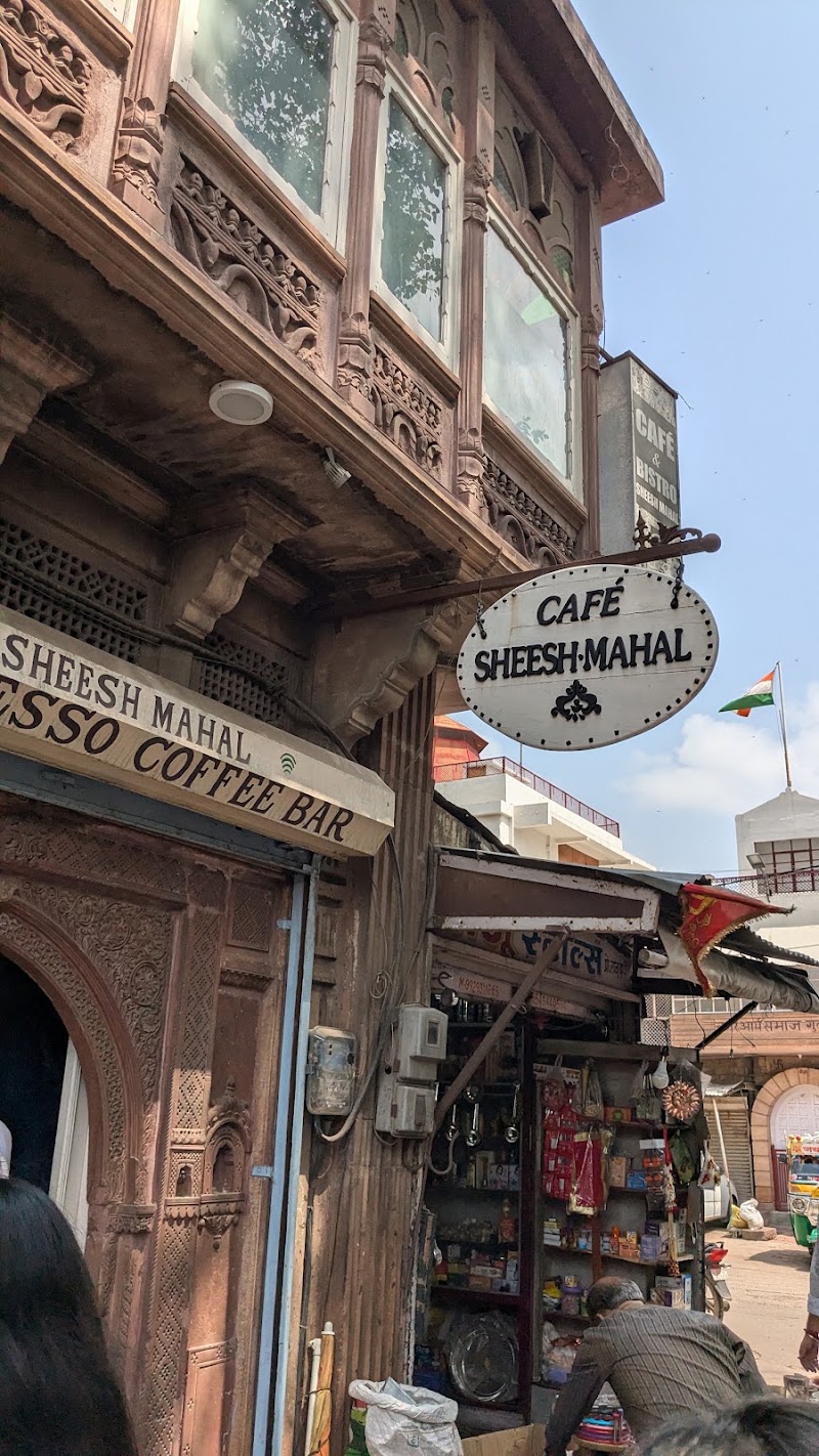 Café Sheesh Mahal - Café Sheesh Mahal 1, Pal Haveli Inn, opposite Clock Tower, near Gulab Sagar, Pal Haveli, Ghantaghar, Gulab Sagar, Jodhpur, Rajasthan 342001, India