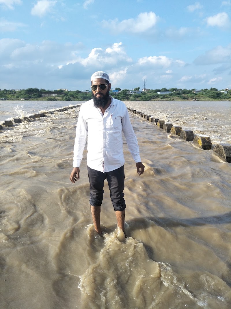 GOLDEN WEIGH BRIDGE