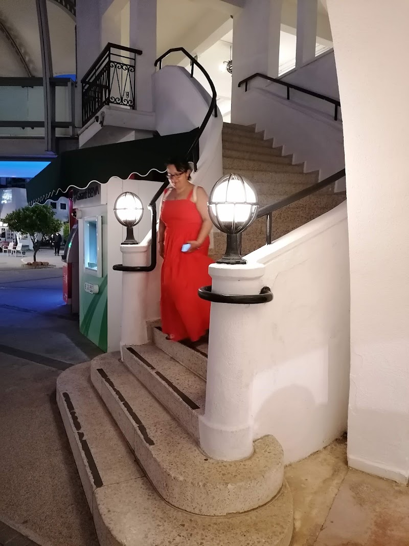 NETSEL MARMARIS MARINA ALIŞVERİŞ MERKEZİ - NETSEL MARMARIS MARINA ALIŞVERİŞ MERKEZİ Sarıana, 18. Sk., 48700 Marmaris/Muğla, Türkiye