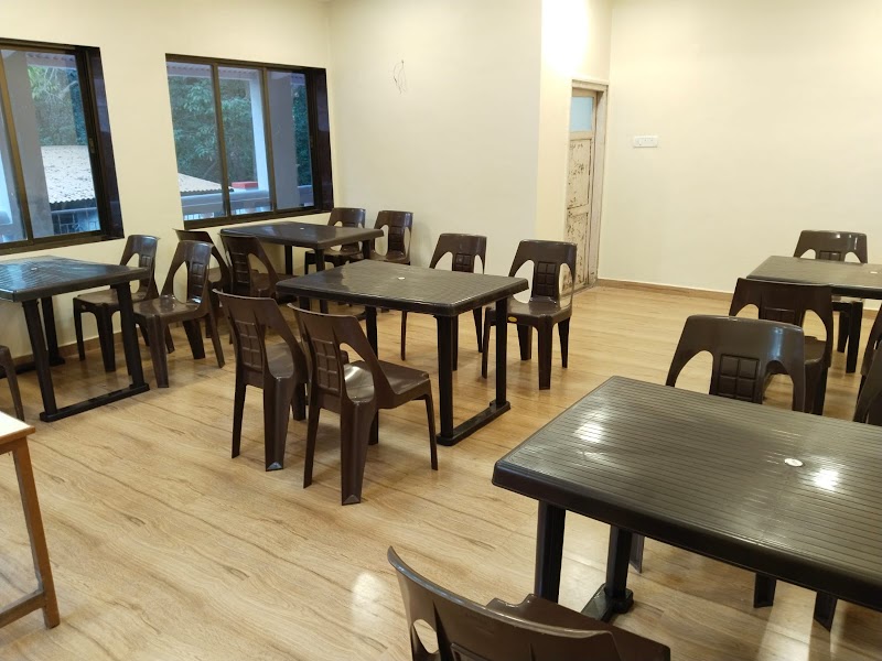 Hotel Lake View Matheran - Hotel Lake View Matheran Shivaji Road, opp. girivihar hotel, Matheran, Maharashtra 410102, India