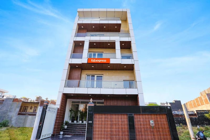 FabHotel Indiana - Hotel in Sector 63, Noida