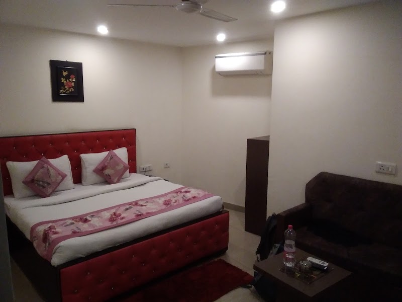 Hotel Happy Stay - Hotel Happy Stay K-3, Main, Vasant Kunj Rd, near IGI Road, Mahipalpur Extension, Mahipalpur, New Delhi, Delhi 110037, India