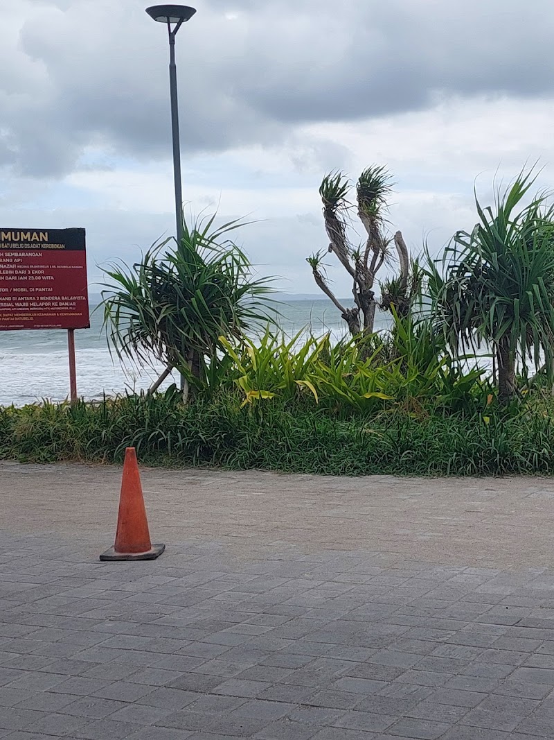 Jalan Batu Belig - Jalan Batu Belig, Jl. Batu Belig, Kerobokan Kelod, Kec. Kuta Utara, Kabupaten Badung, Bali 80361, Indonesia