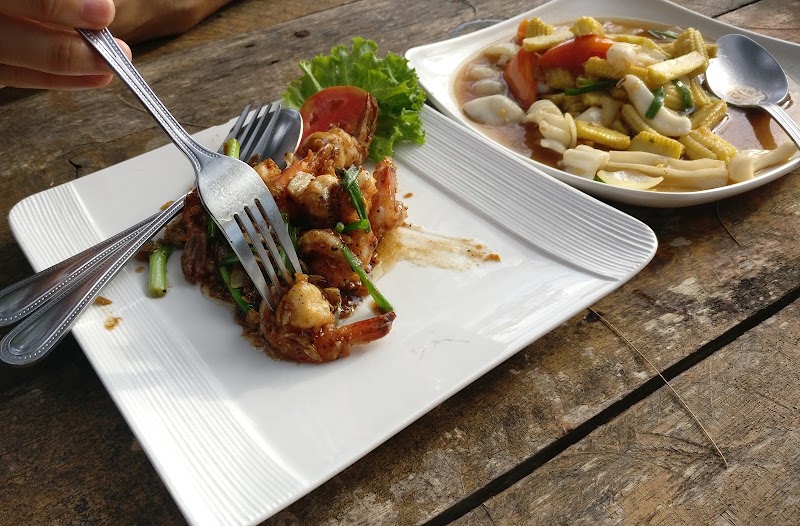 In Touch Restaurant - In Touch Restaurant, 3RRG+9V8, Ko Tao, Ko Pha-ngan District, Surat Thani 84280, Thailand