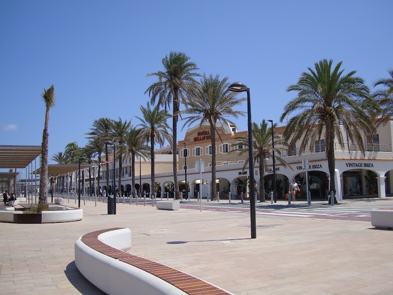 Marina La Savina - Marina La Savina, Puerto de la Savina – Dársena de poniente s/n, 07870 La Savina, Illes Balears, Spain