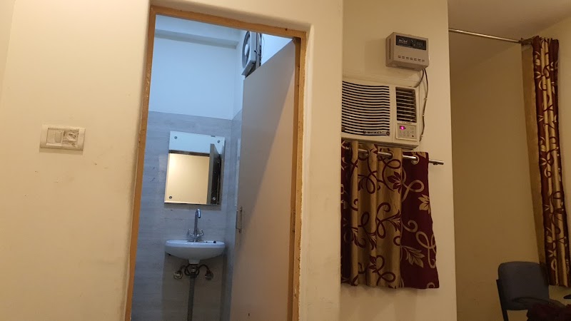 Hotel Happy Stay - Hotel Happy Stay K-3, Main, Vasant Kunj Rd, near IGI Road, Mahipalpur Extension, Mahipalpur, New Delhi, Delhi 110037, India
