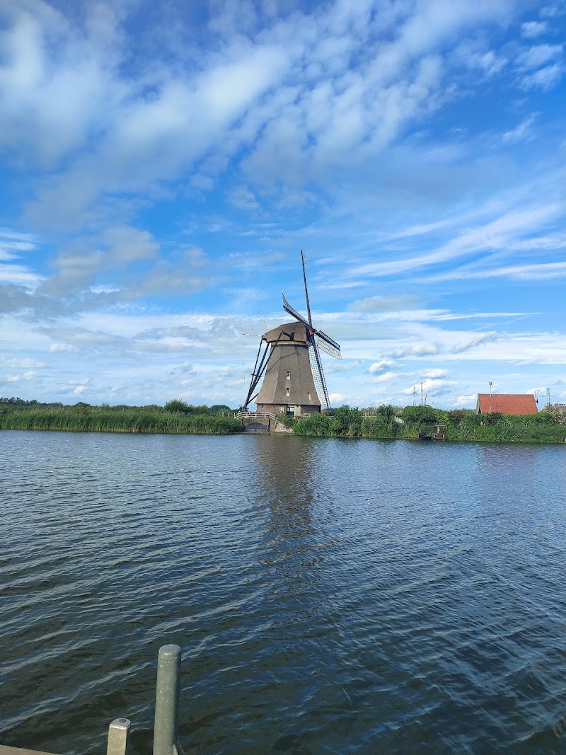 Bus stop, no vehicle entry - Bus stop, no vehicle entry Overwaard 2, 2961 AT Kinderdijk, Netherlands