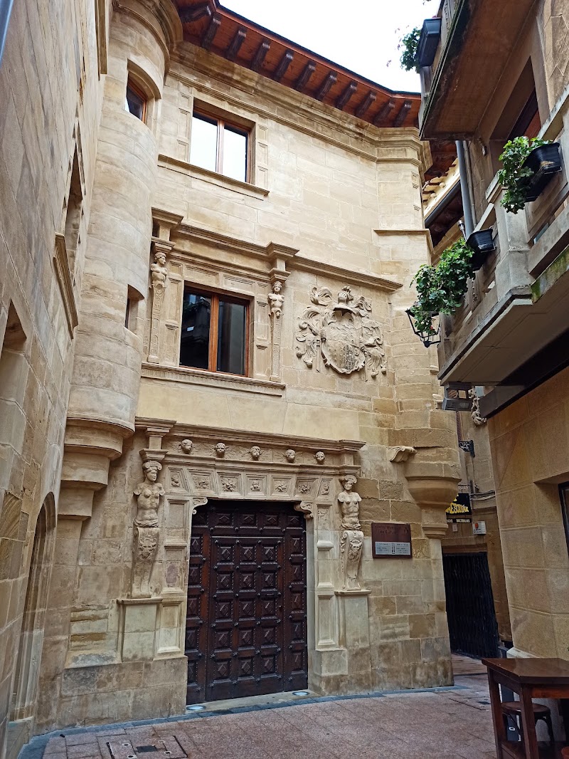 Haro - Haro, P.º Iglesia de la, 1, 26200 Haro, La Rioja, Spain