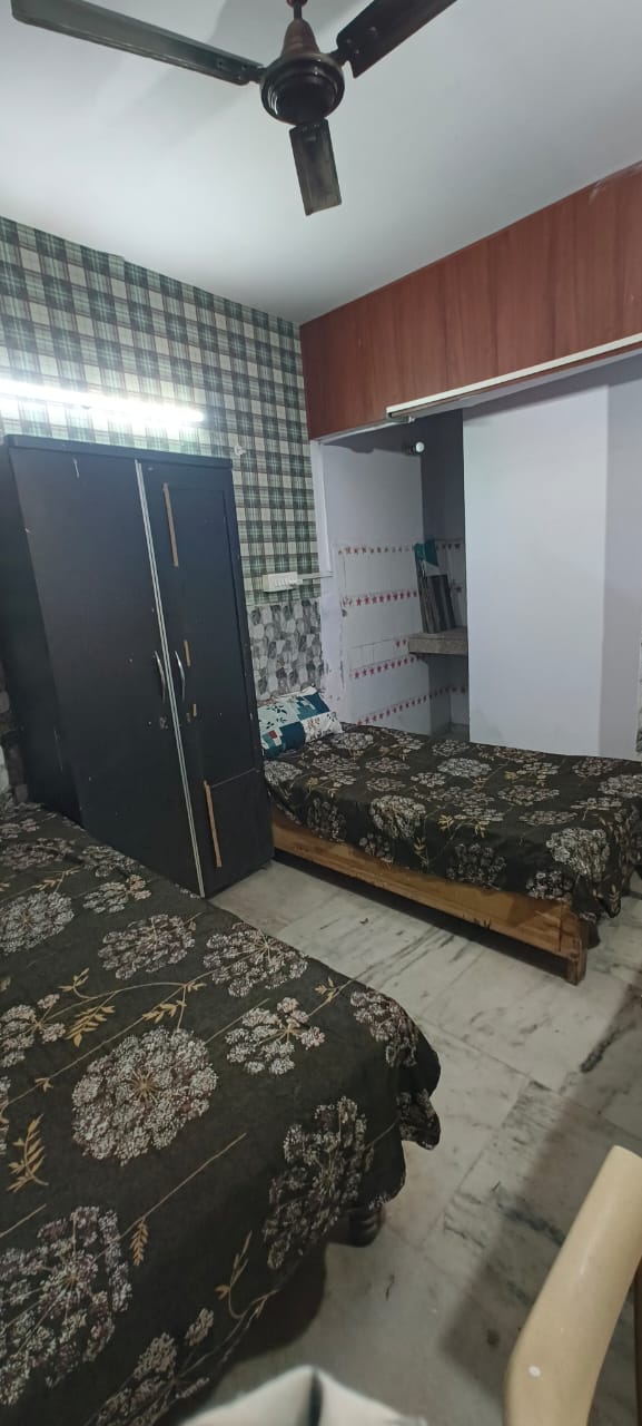 SHRI OM PG - SHRI OM PG PROP.No - 33, KH.No - 33.FLAT.NO-E-2, near Saket Metro, Saiyad ul Ajaib, Saket, New Delhi, Delhi 110030, India