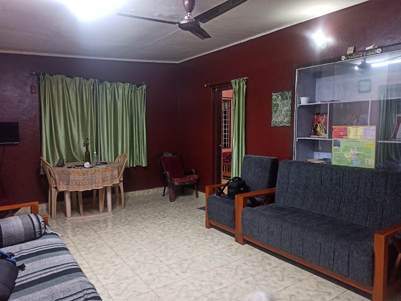 Tanya Home stay - Tanya Home stay Devaiah Cottage Lower, Pension Ln, Stuart Hill, Madikeri, Karnataka 571201, India