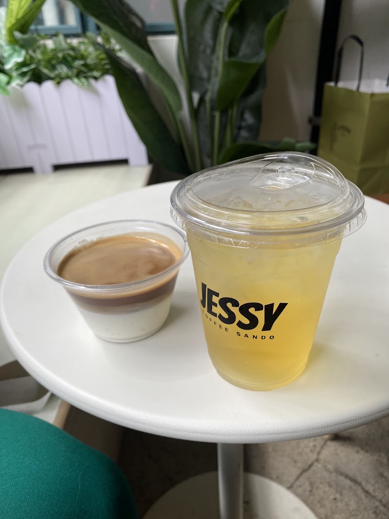 Jessy Coffee PMQ - Jessy Coffee PMQ Unit H105. 1/f. Block B, PMQ. 35 Aberdeen Street, Central Aberdeen, Central, Hong Kong