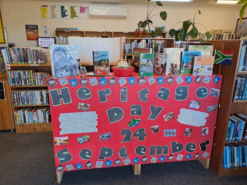 Betty's Bay Public Library - Betty's Bay Public Library, 2649 Clarence Dr, Betty's Bay, 7141, South Africa
