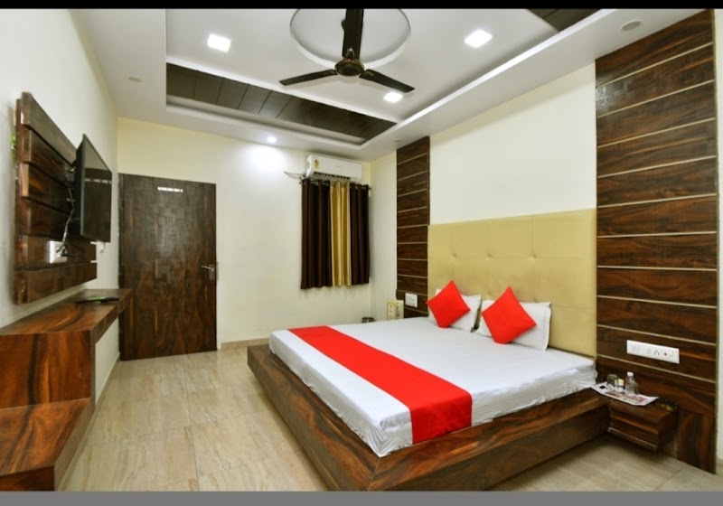 Hotel Jai palace - Hotel Jai palace, 10, Fateh Singh Market, Railway Station, Gopalbari, Jaipur, Rajasthan 302001, India