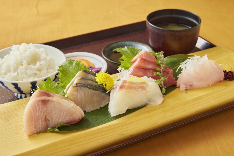 Uokuni - Uokuni, Japan, 〒250-0011 Kanagawa, Odawara, Sakaechō, 1-chōme−1−９ ラスカ小田原 ２階