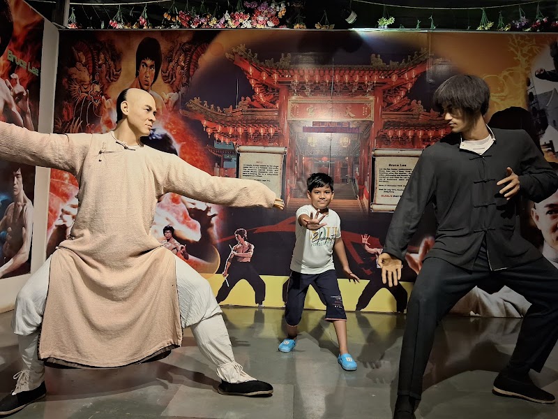 Sunil's Celebrity Wax Museum - Sunil's Celebrity Wax Museum Lonavala Junction, Lonavla Square Mall, Takve Kurth, Thombrewadi, Pune, Lonavala, Maharashtra 410401, India