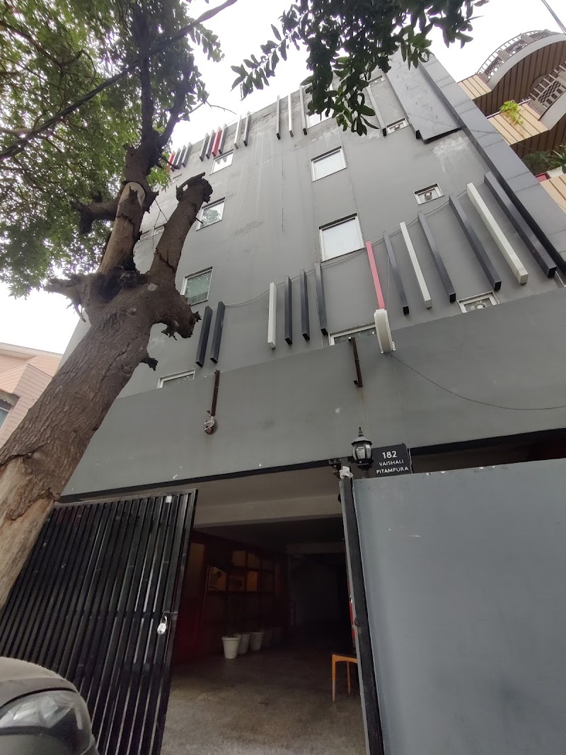 Hotel White Saffron By F9 Hotels - Hotel White Saffron By F9 Hotels 182, Vaishali, Dakshini Pitampura, Pitampura, New Delhi, Delhi, 110034, India