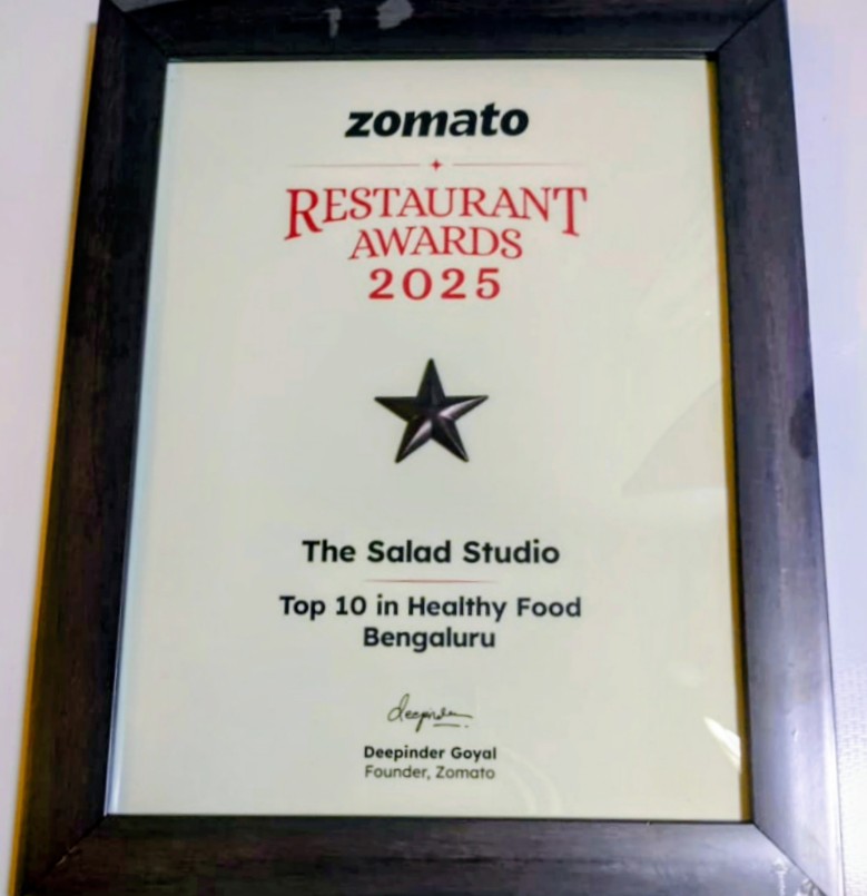 The Salad Studio, Healthy rooftop restaurant - The Salad Studio, Healthy rooftop restaurant 4th Floor, 12, Pragathi mansion, 60 Feet Rd, near Jyoti Nivas College Road, KHB Colony, 5th Block, Koramangala, Bengaluru, Karnataka 560095, India