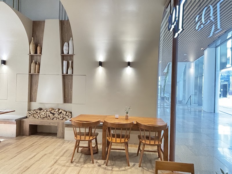 OIKOS - Brunch & Bar - OIKOS - Brunch & Bar 304/2 Vanit VIllage (Building C 1st floor, Room 102 Soi Ari 1, Khwaeng Samsen Nai, Khet Phaya Thai, Krung Thep Maha Nakhon 10400, Thailand