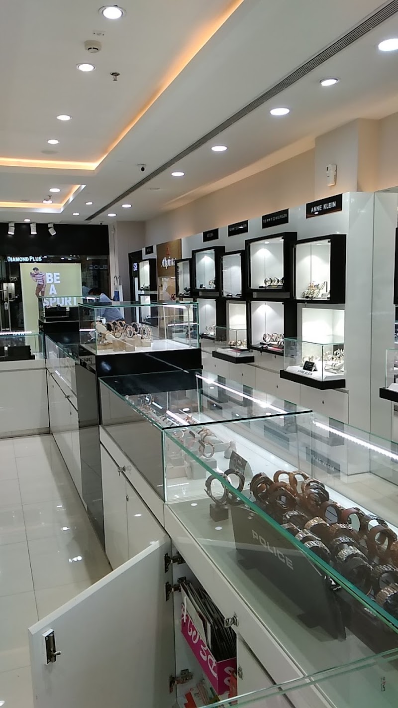 Titan World - Titan World Nathupur, Shop No 108, First Floor, Ambience Mall Island, near Chaayos Store, Ambience Island, DLF Phase 3, Sector 24, Gurugram, Haryana 122002, India