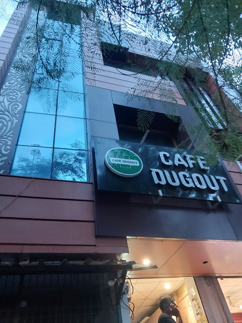 Dugout Restaurant & Dancing Club - Dugout Restaurant & Dancing Club Patrika Chauraha, Civil Lines, Prayagraj, Uttar Pradesh 211001, India