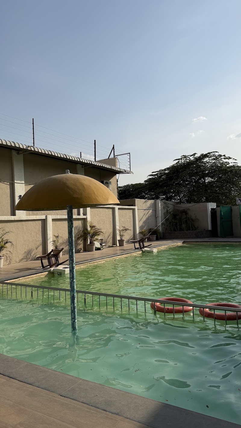 Fort View Resort - Fort View Resort X63G+X7F, next to H2O Water Park, near Daulatabad Fort, Abdimandi, Maharashtra 431002, India