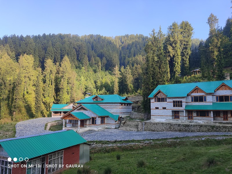Janjehli Camping - Janjehli Camping Vill. Ruhara P.O Janjehli Teh. Thunag Distt. Mandi (H.P), Shikari Temple Rd, Riara, Dhalyar, Himachal Pradesh 175047, India