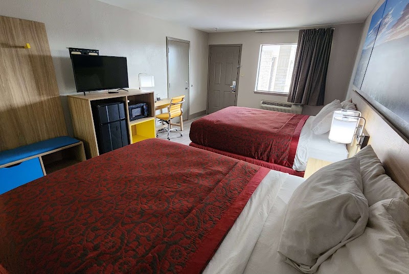 Days Inn by Wyndham San Antonio - Days Inn by Wyndham San Antonio 9401 N Interstate 35, San Antonio, TX 78233, USA