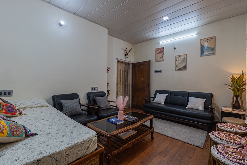 The Cozy House - The Cozy House, Survya Enclave, 9FV3+V45 Garden House, post office road, compund, Mallital, Nainital, Uttarakhand 263001, India