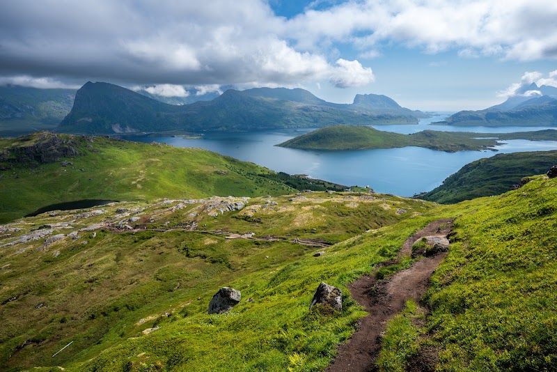 Ryten/Kvalvika Beach Trail - Ryten/Kvalvika Beach Trail Fv806 7, 8387 Fredvang, Norway