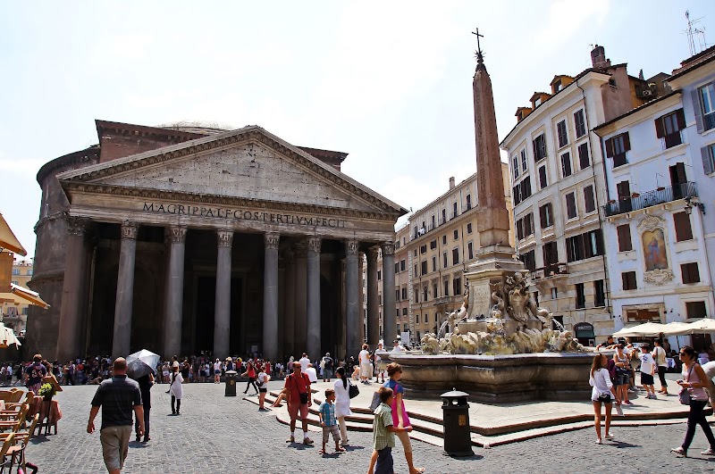 Piazza della Rotonda