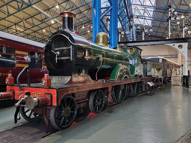Railway Museum Road Train - Railway Museum Road Train National Railway Museum York, Leeman Rd, York YO26 4XJ, UK