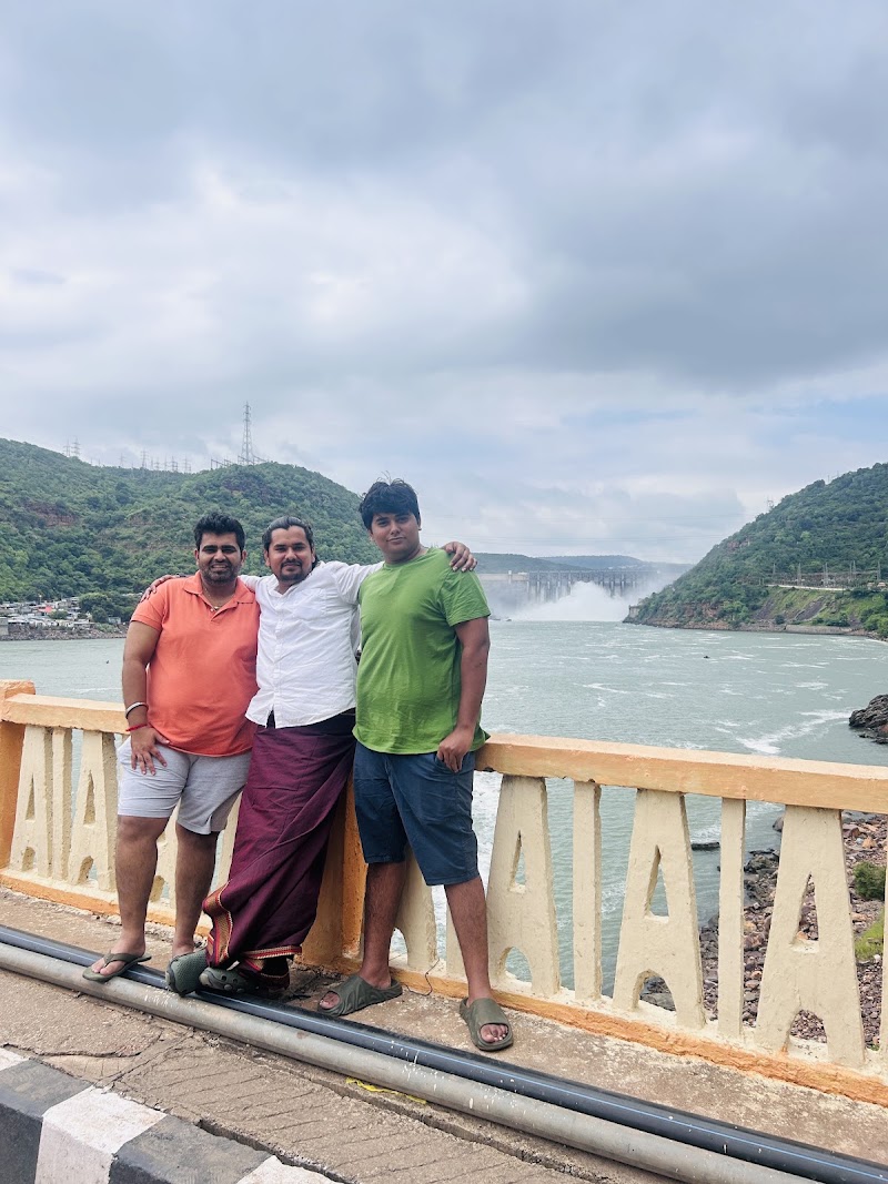 Srisailam dam - Srisailam dam 3VPW+PJ3, Srisailam, Andhra Pradesh 509326, India