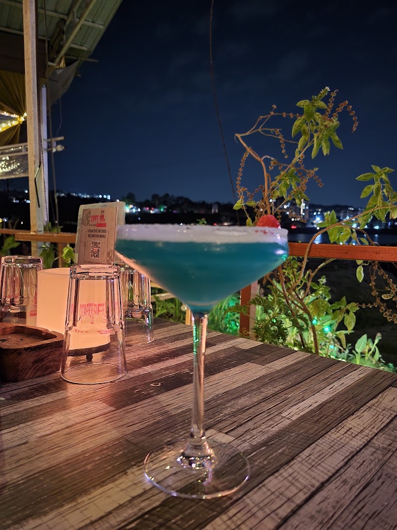 Cafe CO2 - Cafe CO2, Angrewadi. Manas lake, Gat No. 336, Mulshi Rd, Bhugaon, Pune, Bhukum, Maharashtra 412115, India