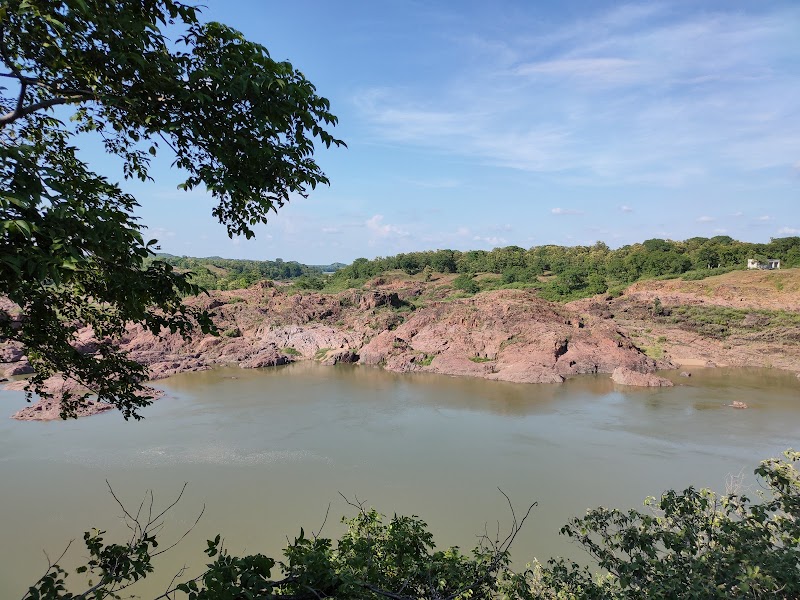 Raneh Water Falls - Raneh Water Falls, V3F2+WGJ, Raneh Falls Rd, Dhoguwan, Madhya Pradesh 471606, India
