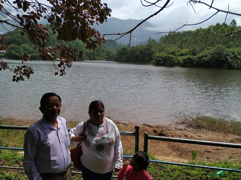 Dam View cottage Munnar - Dam View cottage Munnar Sengulam hydel park, Sengulam P O, Via, near by Sengulam Dam Reservoir and Boating, Munnar, Keralam 685565, India