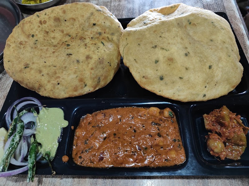 Uppal family food plaza - Uppal family food plaza, Cantonment, Bikaner, Beechhwal Rural, Rajasthan 334006, India