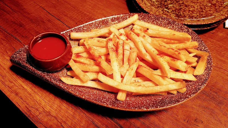 HOUZ Cafe Bar - HOUZ Cafe Bar First Floor, Worldmark, Sector 65, Gurugram, Haryana 122101, India