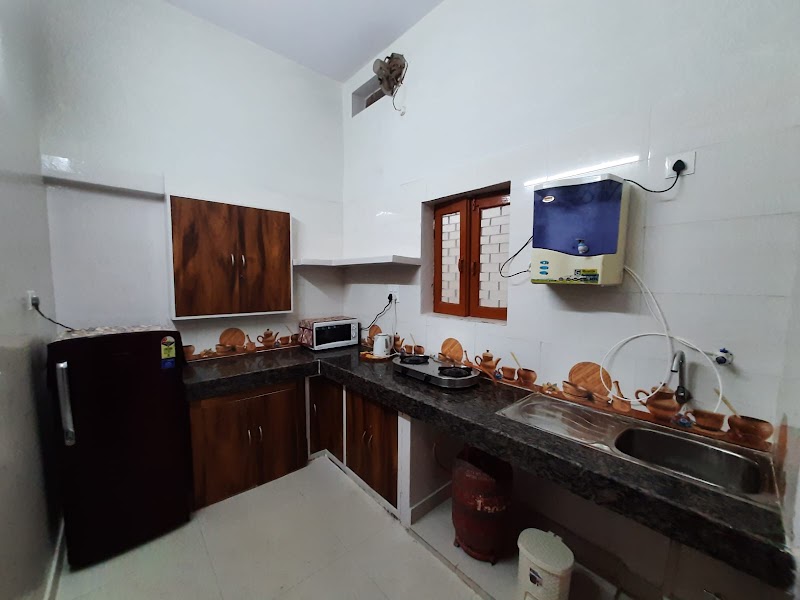 Neehan Homestay - Neehan Homestay Deen Dayal Nagar, B 26/24- 23 (H, Colony, Padampuri, Durgakund, Khojwan, Bhelupur, Varanasi, Uttar Pradesh 221005, India